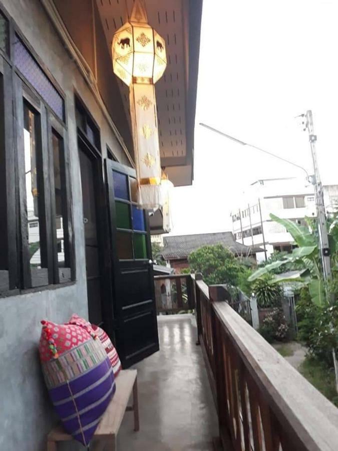 Baan Chiang Mai Hostel Bagian luar foto